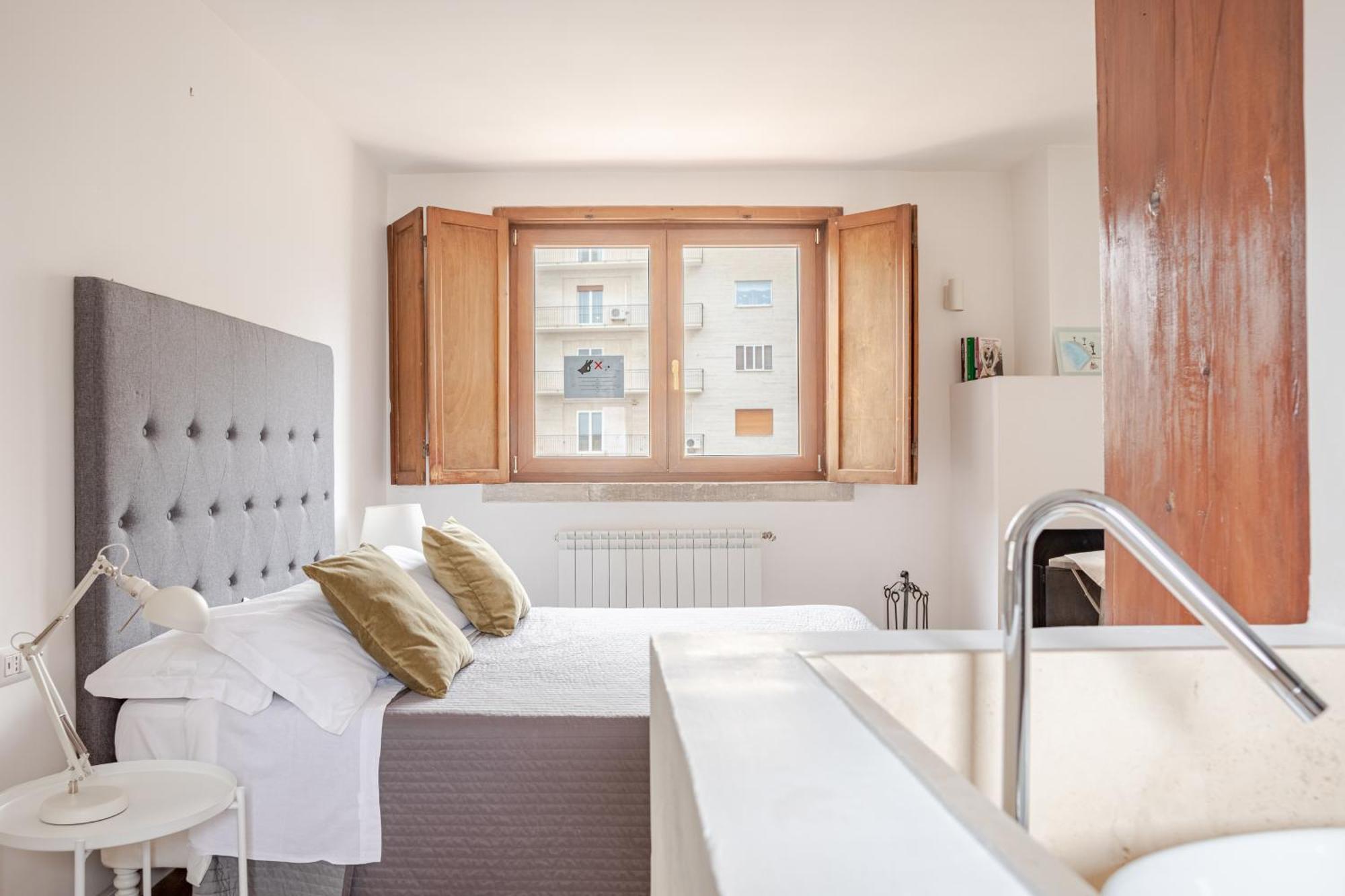 Bari Landlord 71 - Central Rooms Exterior photo